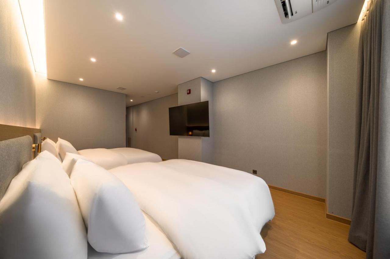 Comfort Inn Yeouido Сеул Экстерьер фото