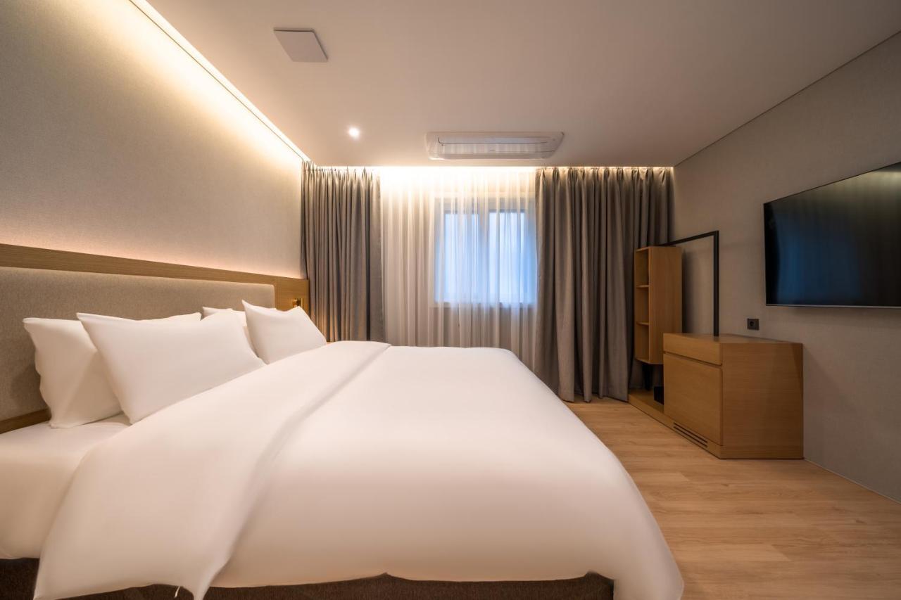 Comfort Inn Yeouido Сеул Экстерьер фото
