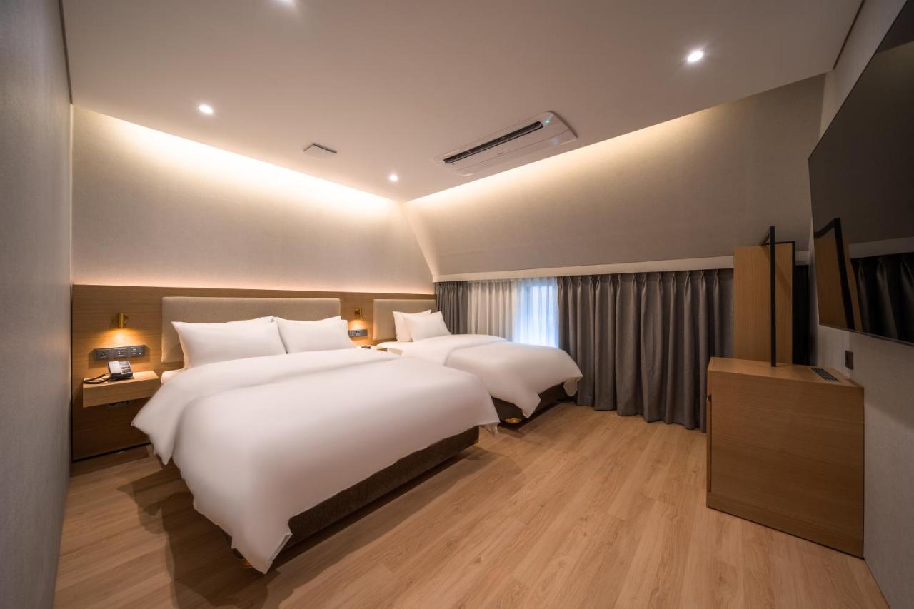 Comfort Inn Yeouido Сеул Экстерьер фото