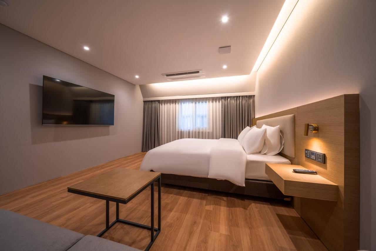 Comfort Inn Yeouido Сеул Экстерьер фото