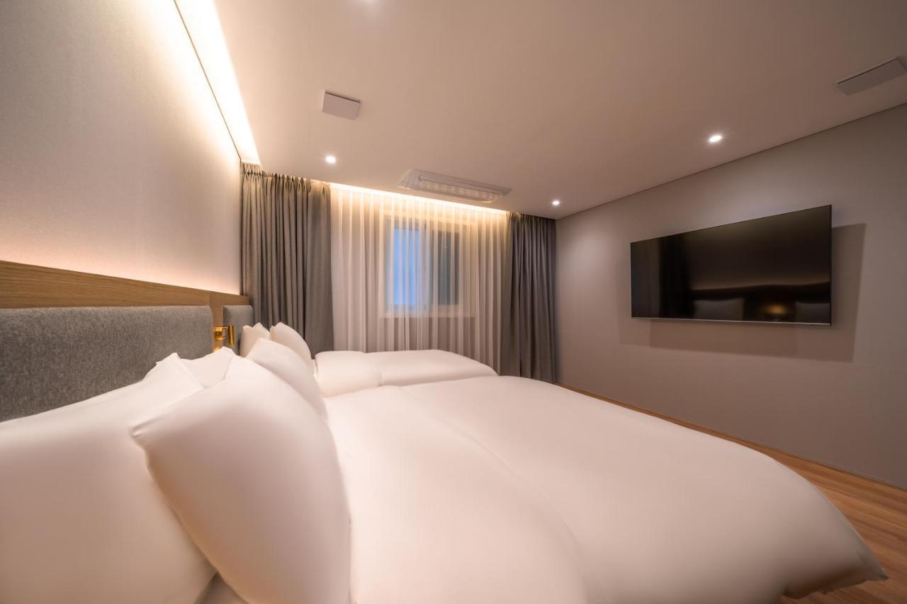 Comfort Inn Yeouido Сеул Экстерьер фото