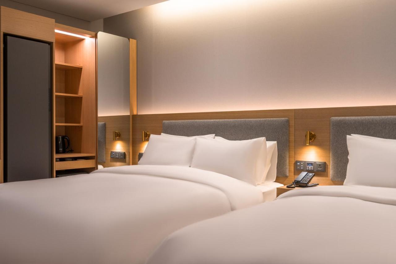 Comfort Inn Yeouido Сеул Экстерьер фото