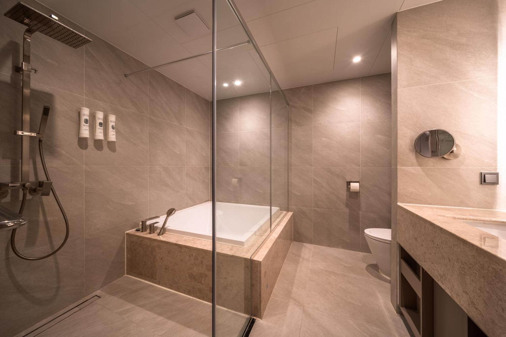 Comfort Inn Yeouido Сеул Экстерьер фото