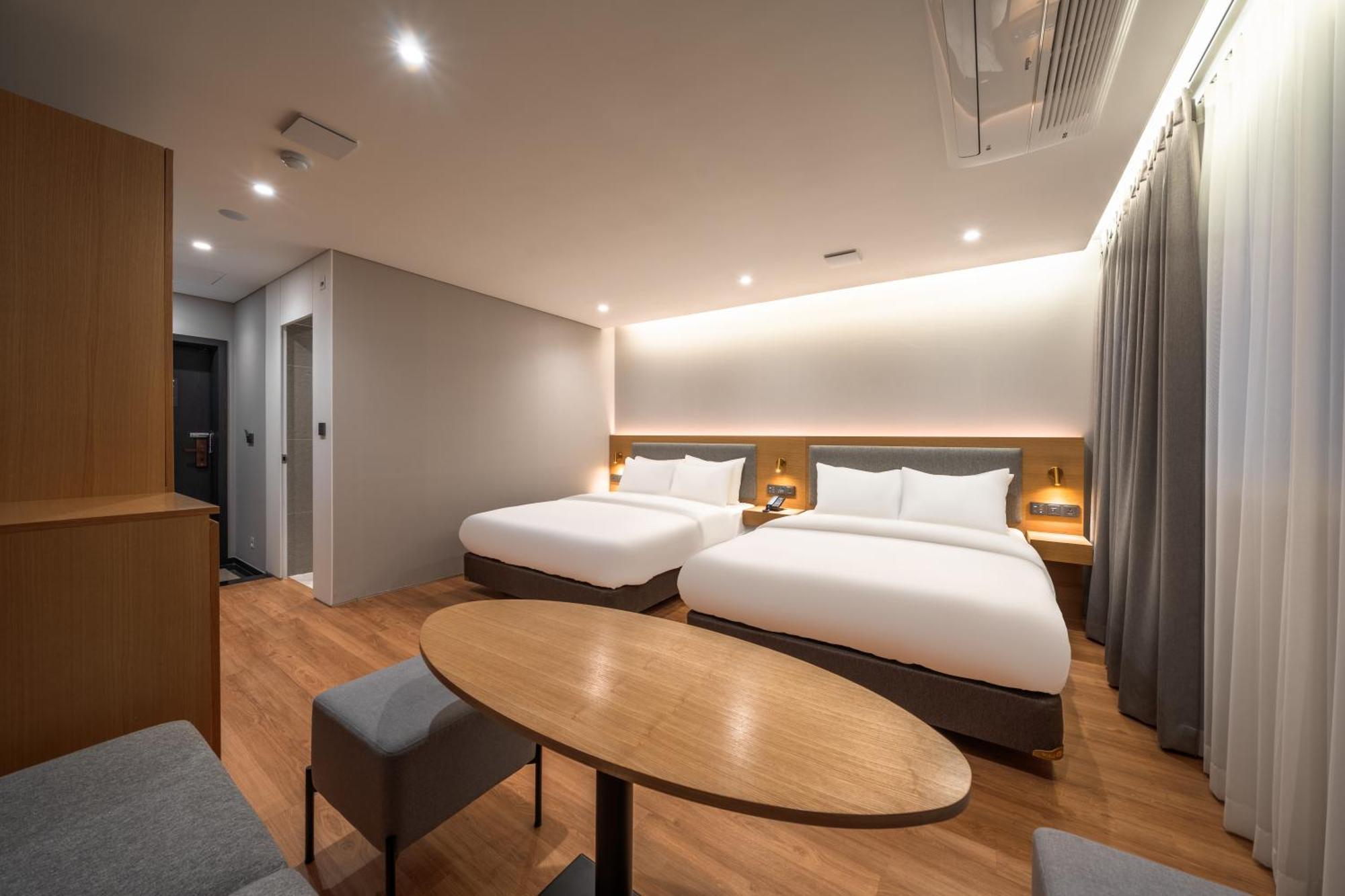 Comfort Inn Yeouido Сеул Экстерьер фото