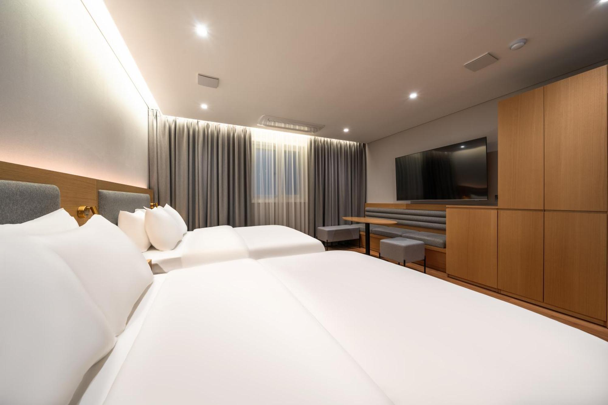Comfort Inn Yeouido Сеул Экстерьер фото